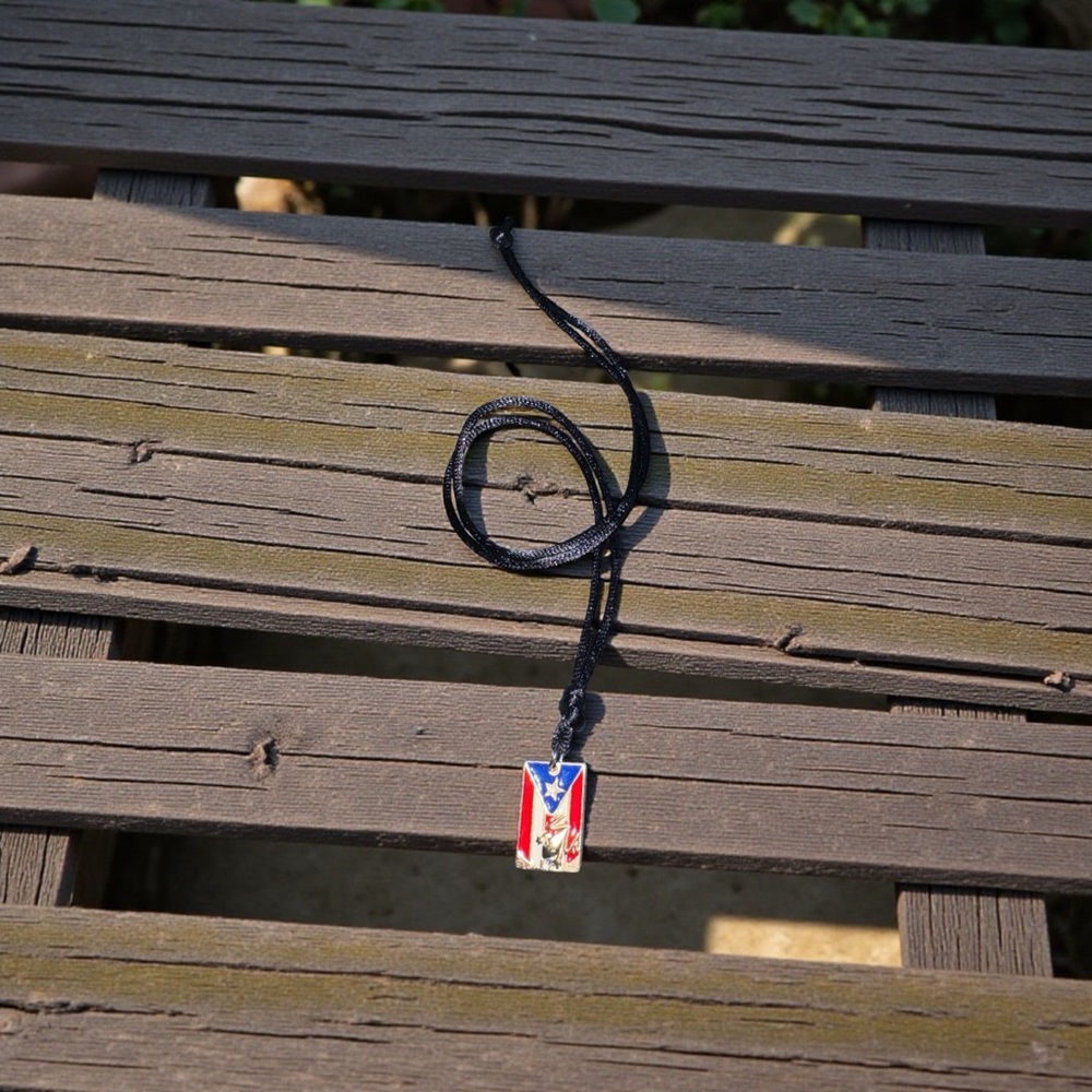 Puerto Rican Flag Pendant Necklace NWOT